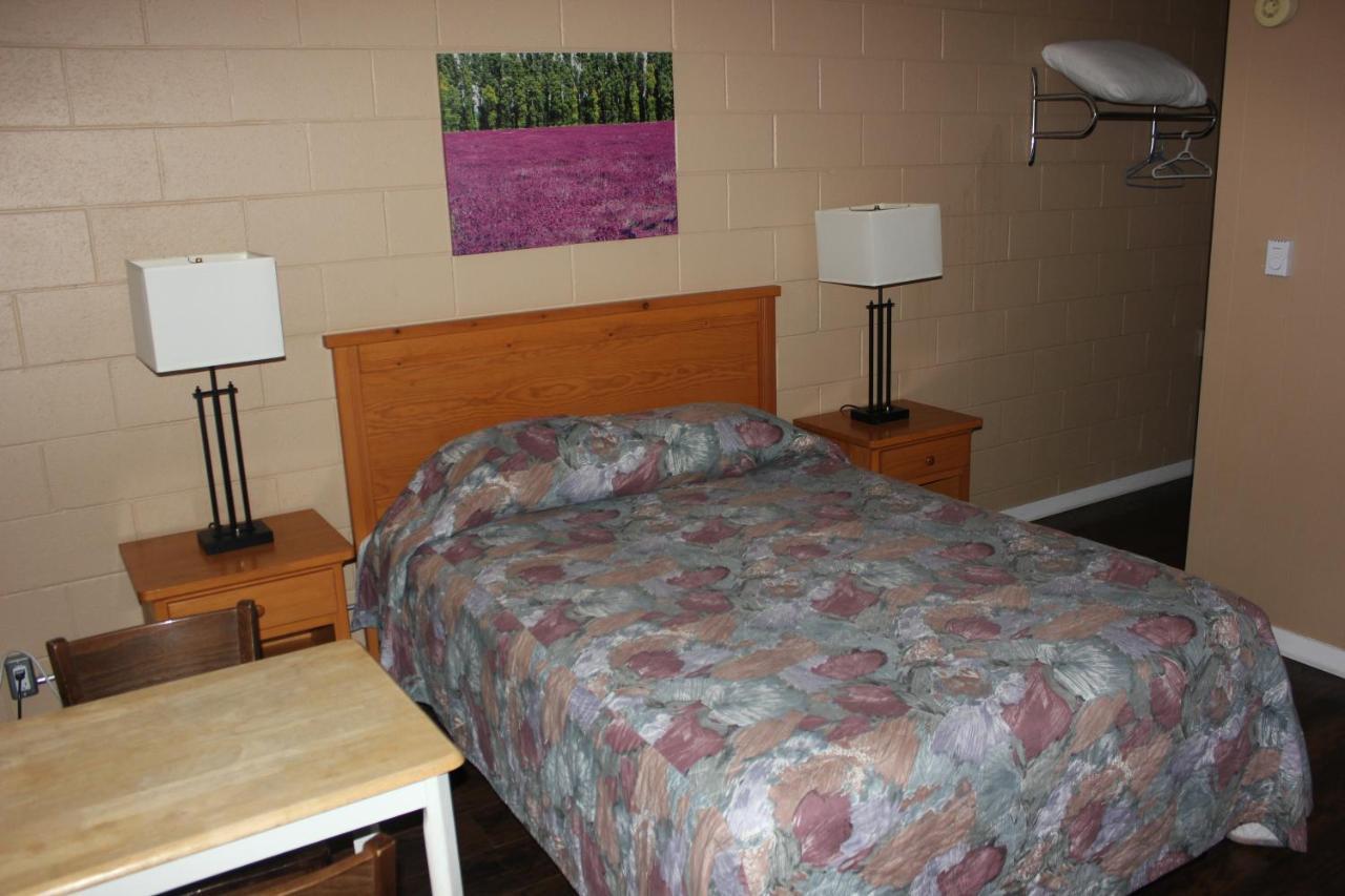 Flamingo Motel Penticton Extérieur photo