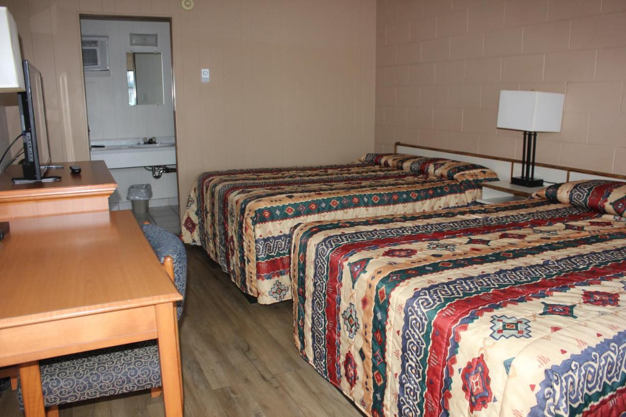 Flamingo Motel Penticton Extérieur photo