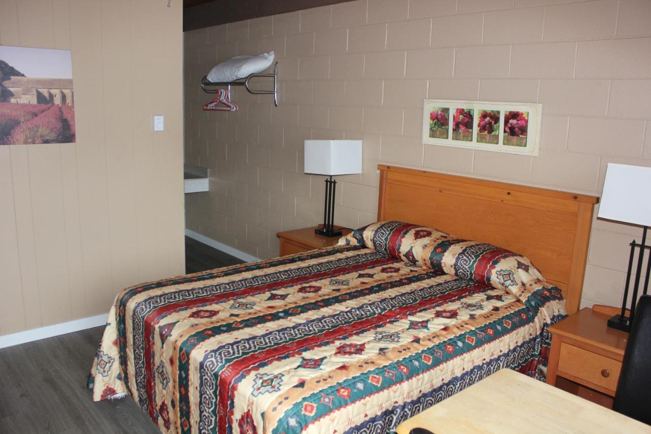 Flamingo Motel Penticton Extérieur photo