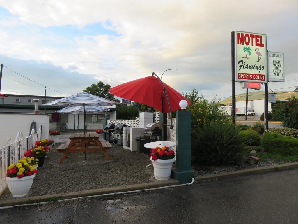 Flamingo Motel Penticton Extérieur photo