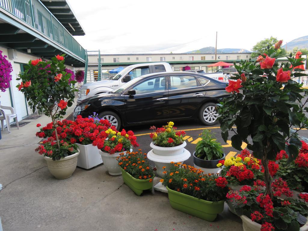 Flamingo Motel Penticton Extérieur photo